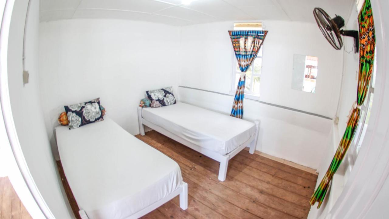 Nias Surf Stay Lagudri Exterior foto